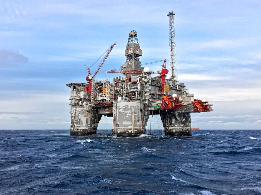 Cover image for article: Arctic drilling rule would make relief rig optional; 248 comments filed, none posted