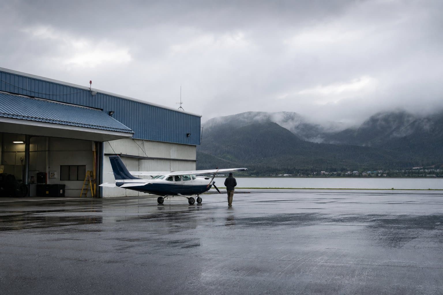 Cover image for article: DOT&PF opens comment window on Nordic Air's Petersburg hangar lease