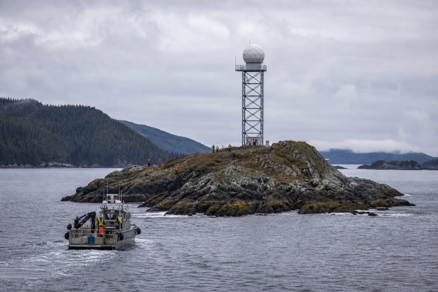 Cover image for article: FAA awards $4.3 million to design a replacement tower on Biorka Island