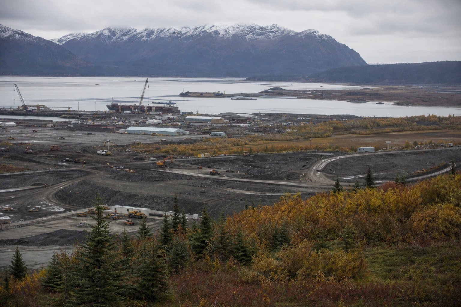 Cover image for article: Alaska's federal obligations are down 1.7% this year, and September has barely started