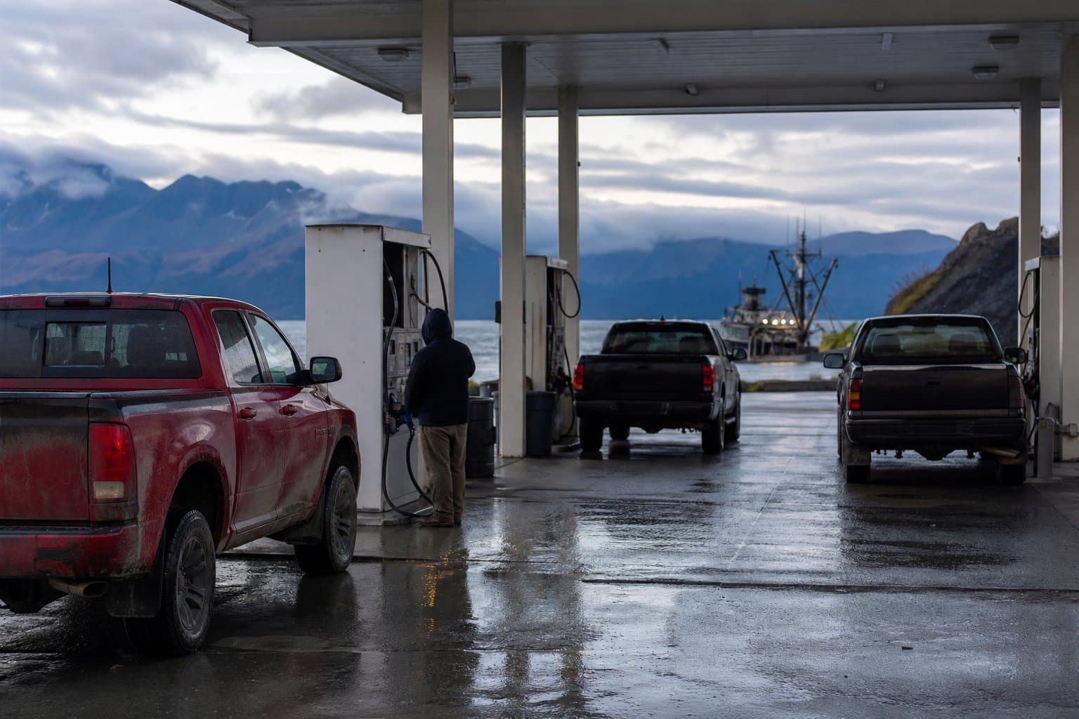 Cover image for article: National diesel hits $6.53 a gallon as Sullivan calls for a pause on U.S. exports