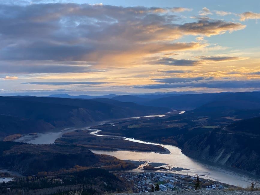 Cover image for article: Alaska closes Yukon subsistence salmon fishing through early June