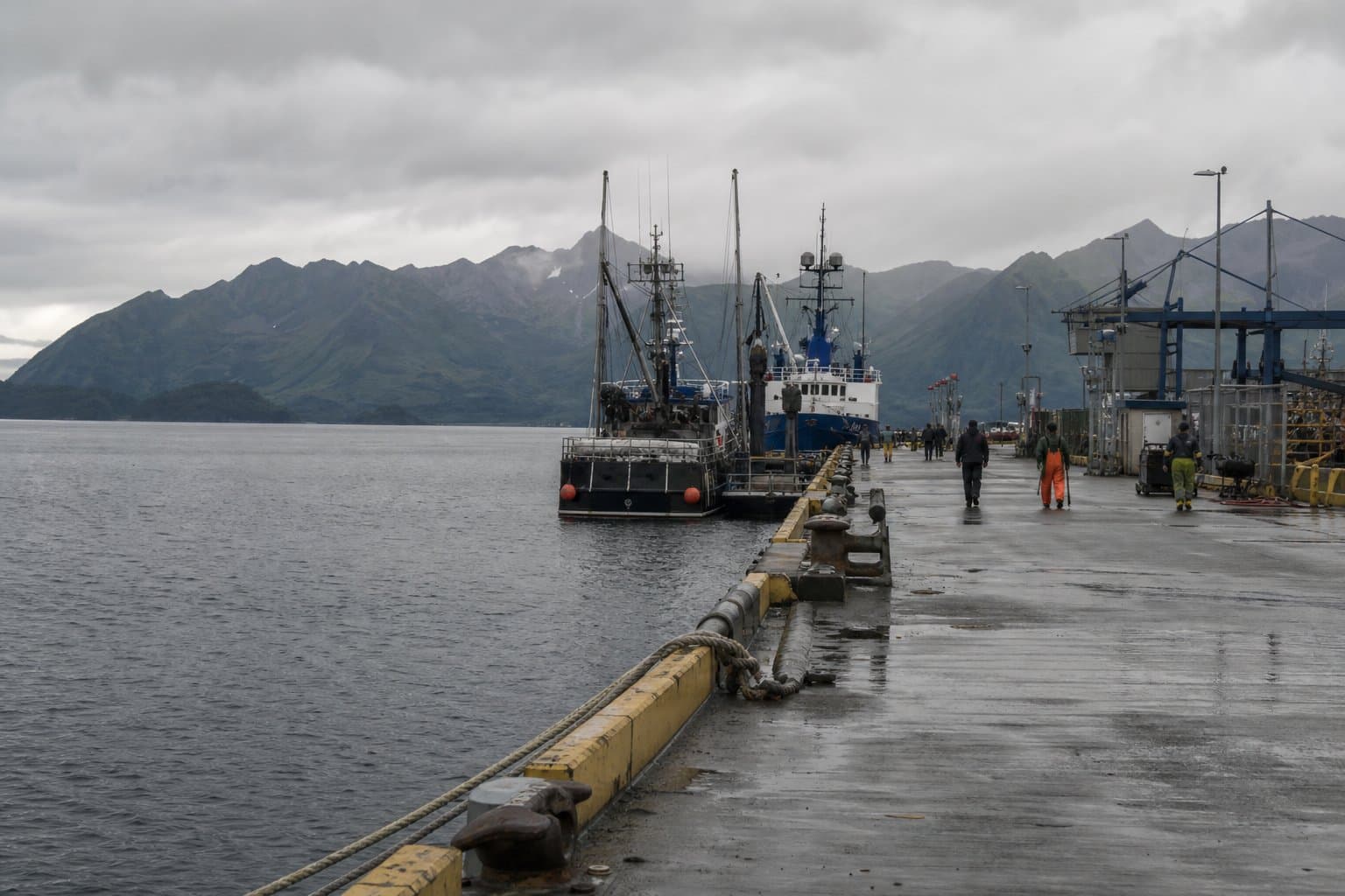 Cover image for article: Kodiak council to weigh $72,500 repair after Navy ship tore cleat off Pier II