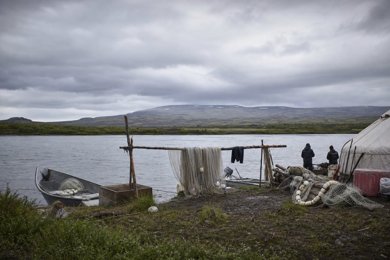 Cover image for article: Peltola reports $16 million raised, accuses Sullivan of taking $400K from trawling industry