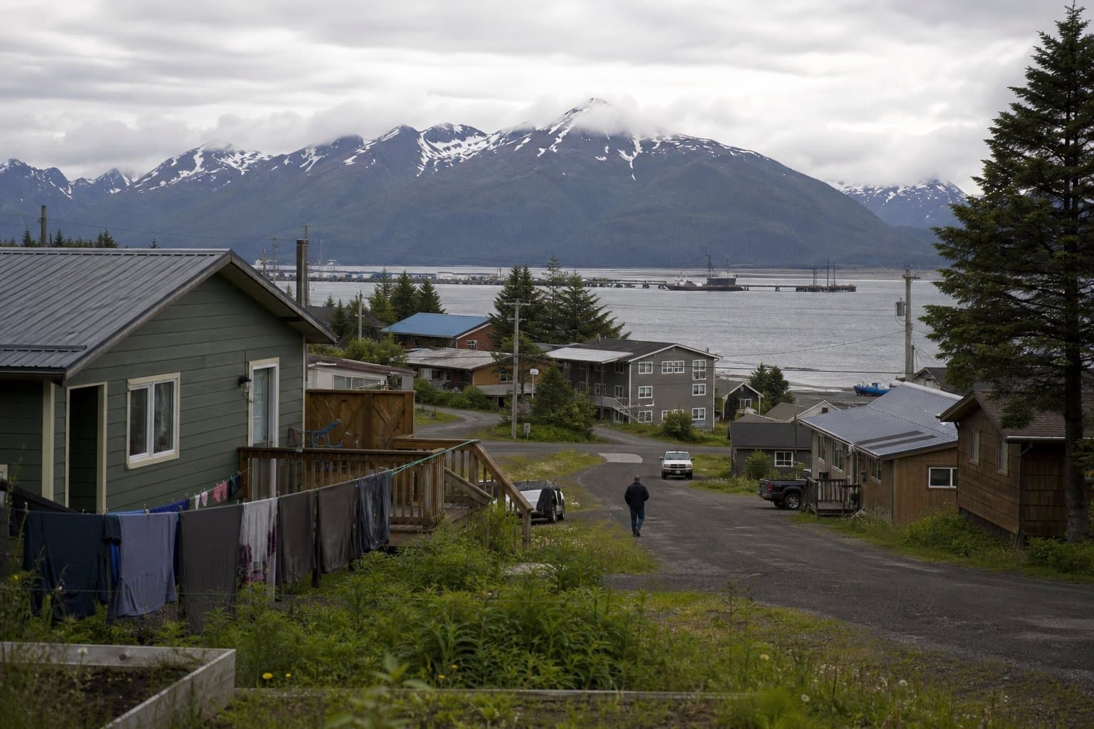 Cover image for article: Cordova asks residents to conserve water for weeks as supply runs low