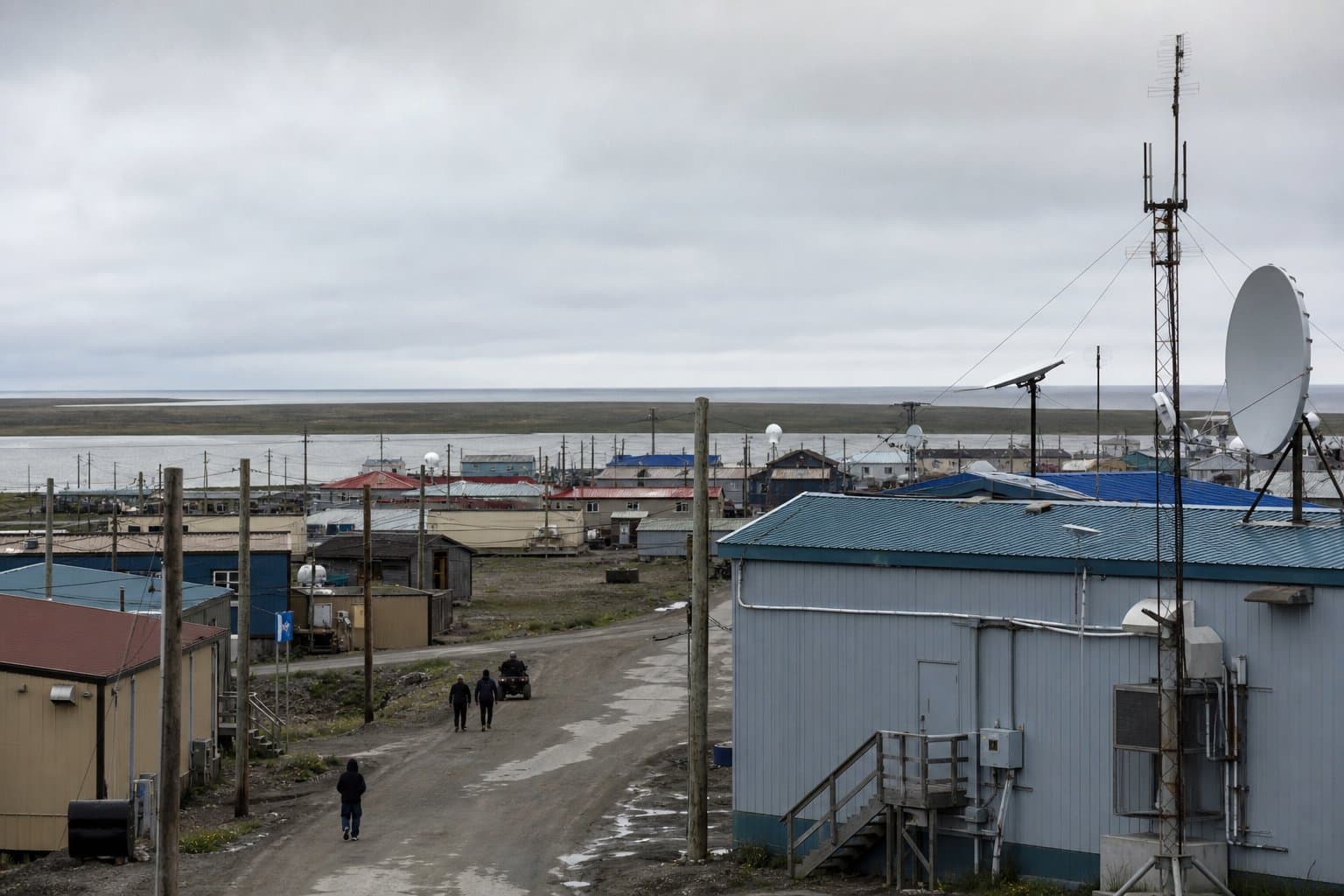 Cover image for article: Starlink claims 10 Gbps in Utqiagvik, but maybe... not so much