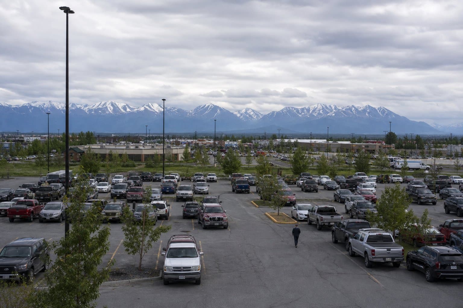 Cover image for article: Anchorage PZC set to vote on B-3 rules requiring permits for self-storage and large parking lots