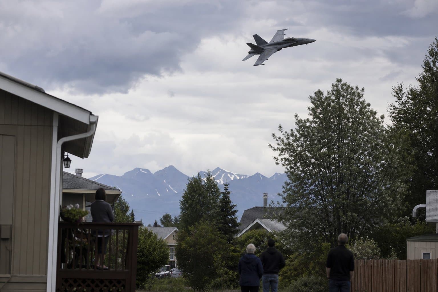 Cover image for article: Red Flag-Alaska training returns over Anchorage this month