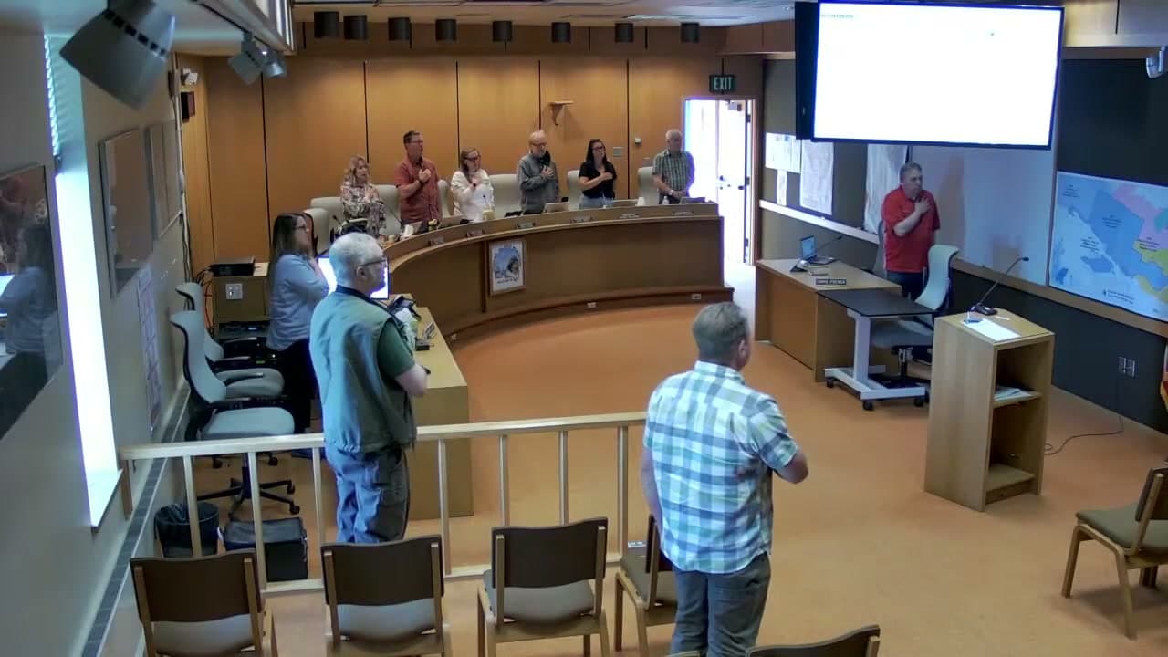 Cover image for article: Kodiak commission votes 4-2 to rezone Cliff Point lots to conservation district
