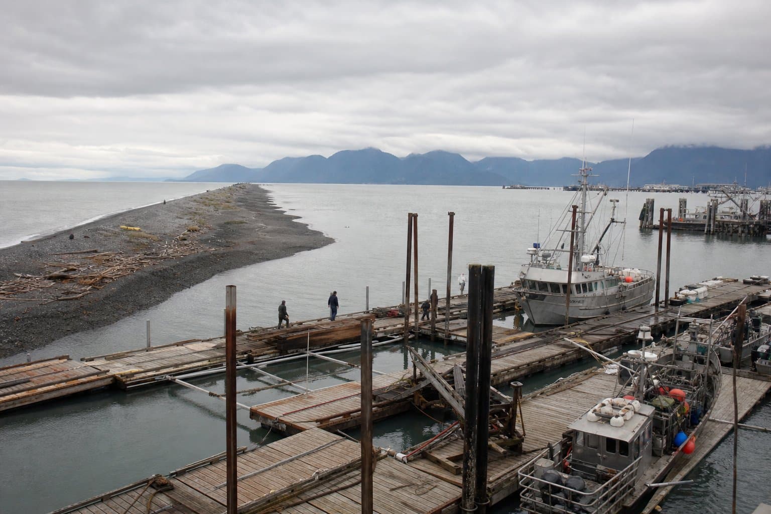 Cover image for article: Homer planning commission asked to name Spit erosion, public works campus and harbor floats as top capital projects