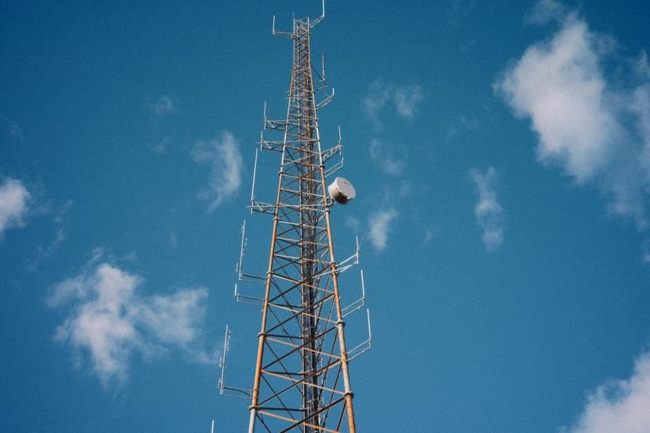 Cover image for article: Cordova carrier tells FCC spectrum hoarding blocks rural broadband
