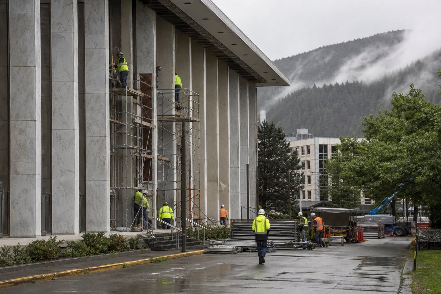 Cover image for article: GSA awards $5.4 million building repair contract to Juneau's Goldbelt Government Services