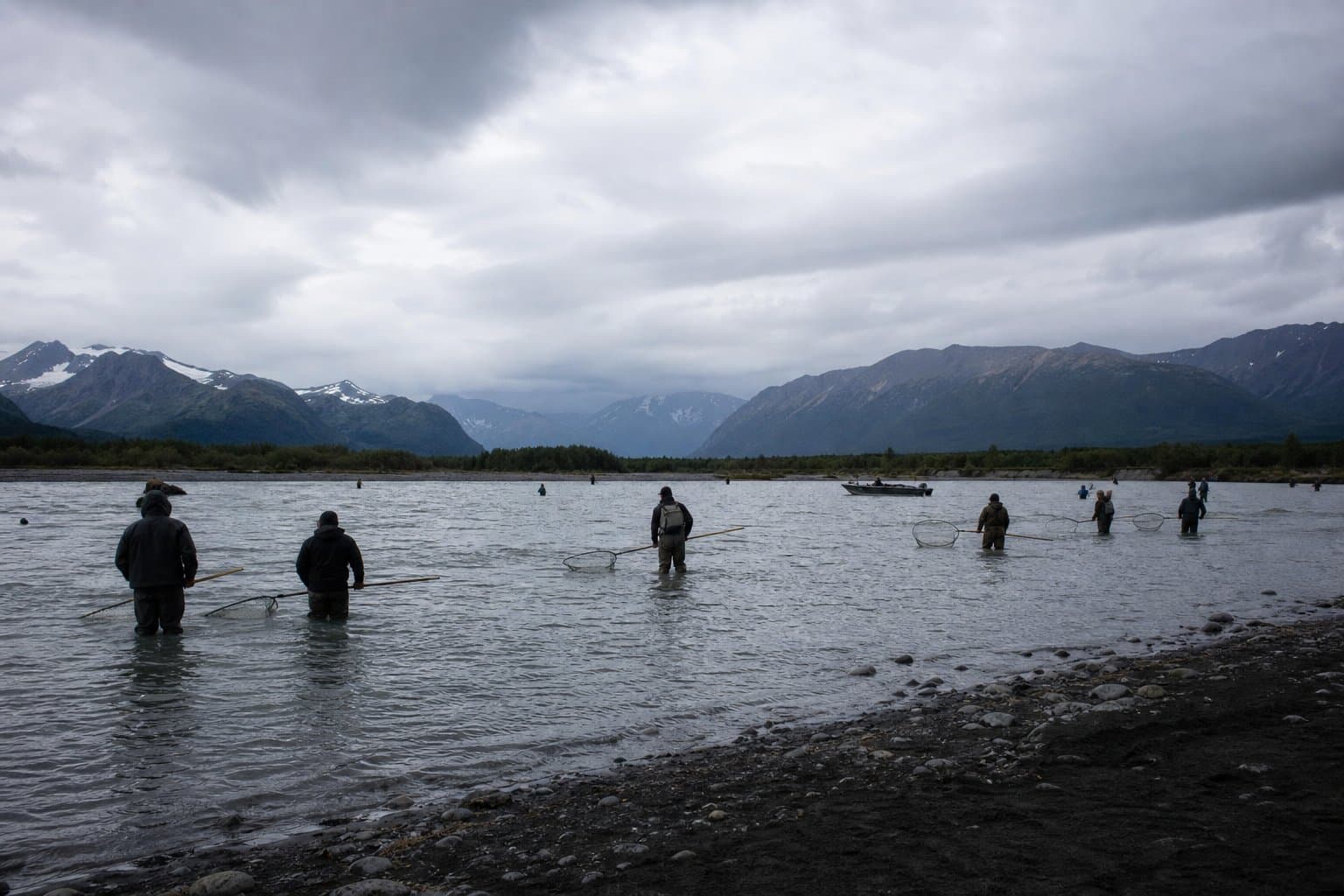 Cover image for article: Chitina dipnet fishery opens full 168 hours July 20–26 as salmon surplus builds