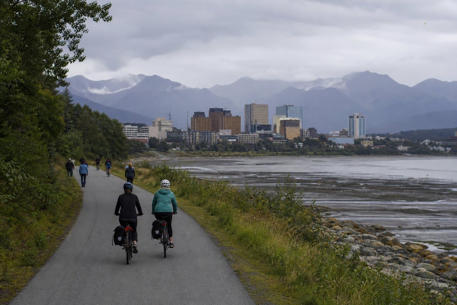 Cover image for article: Anchorage may move a national bike route off its highways and onto the coastal trails