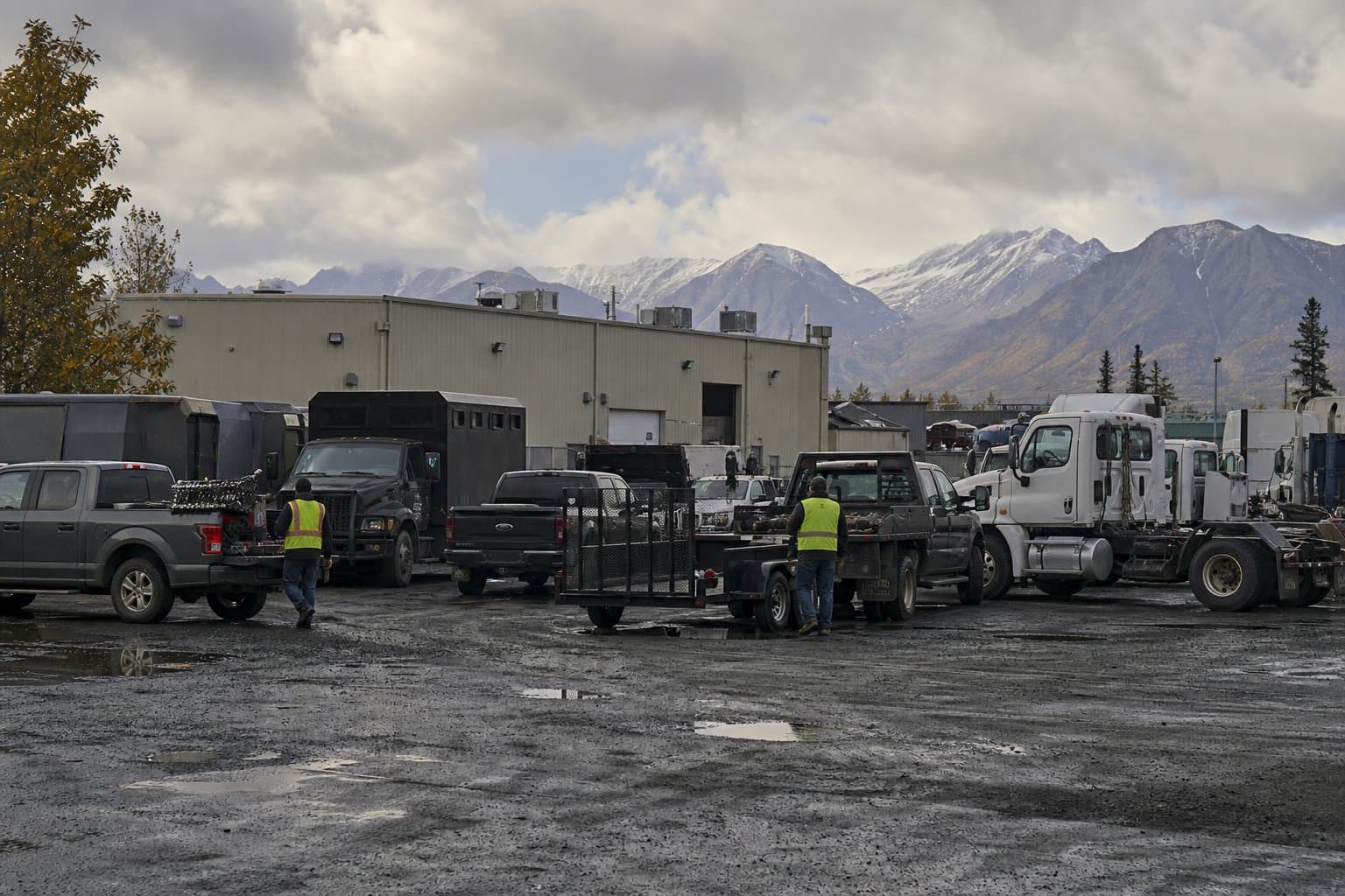 Cover image for article: Anchorage contractor gets $7.5 million Border Patrol order for transportation and guard services