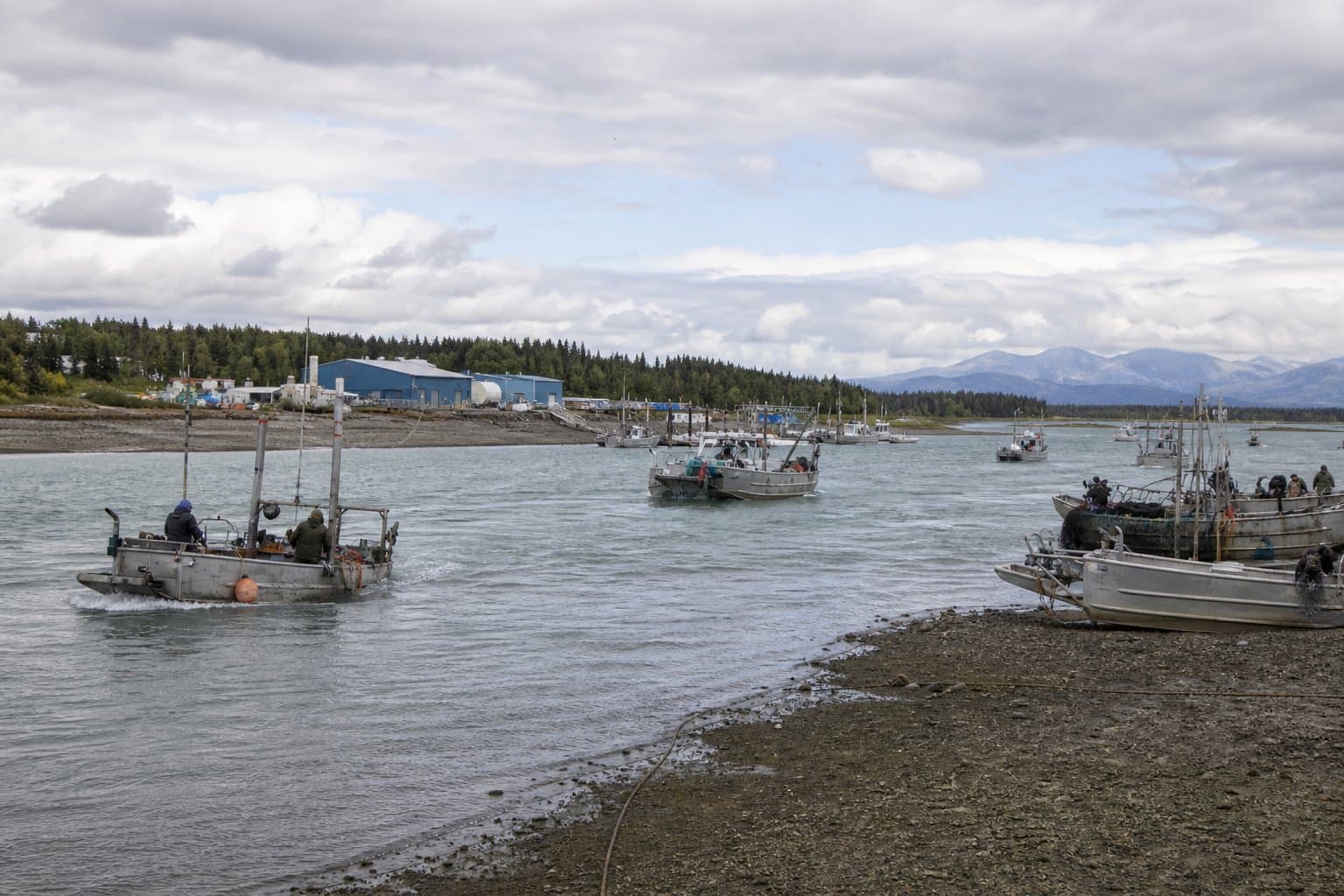 Cover image for article: Silver Bay applies for a dock right in front of competitor Snug Harbor