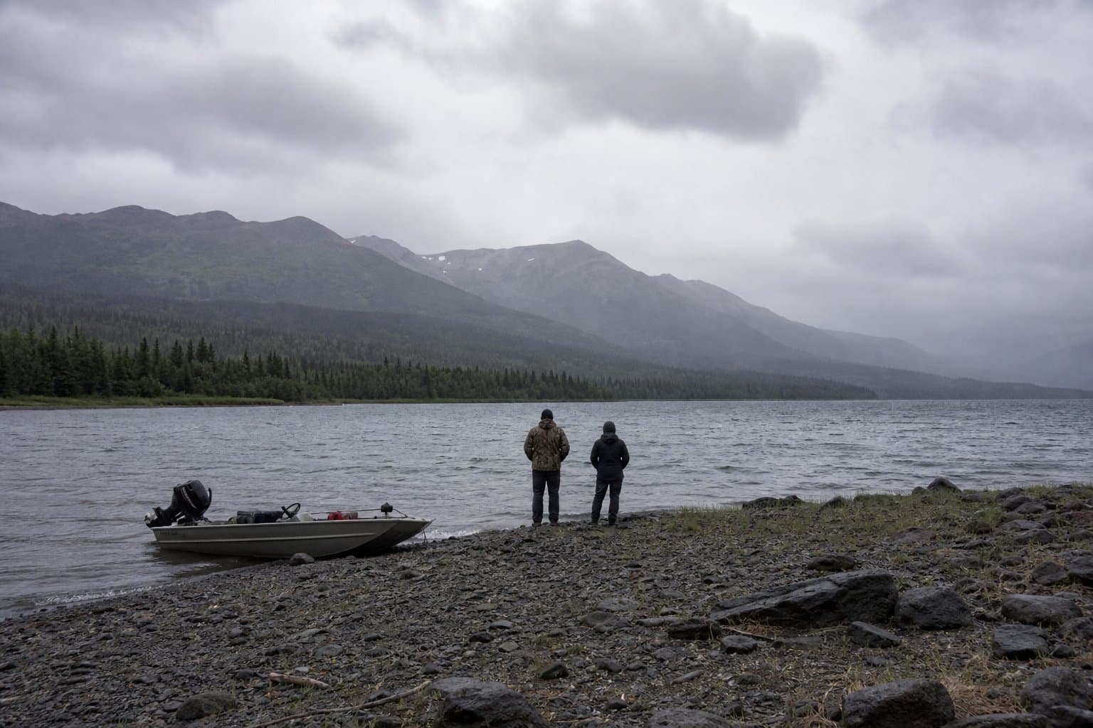 Cover image for article: Two Anchorage boaters spend a night on Skilak Lake after rough water stops the crossing
