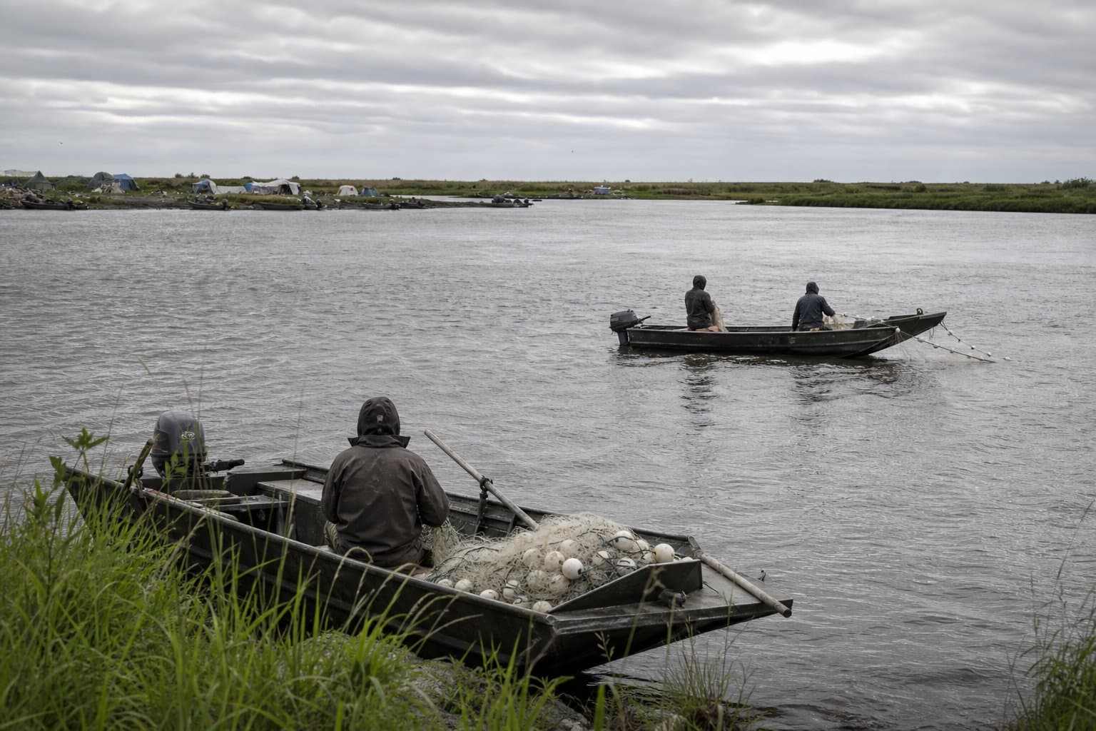 Cover image for article: Kuskokwim subsistence fishing reopens as salmon run strong