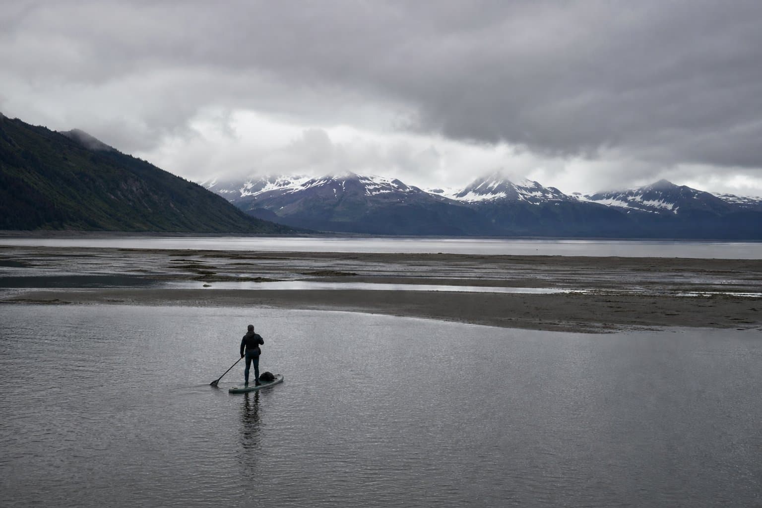 Cover image for article: Troopers recover paddleboarder's body from Turnagain Arm sandbar