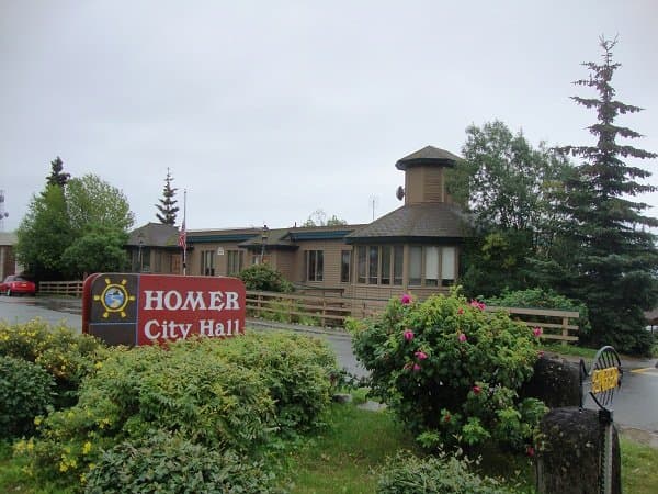 Cover image for article: Homer commission backs limiting residential short-term rentals to operators' homes