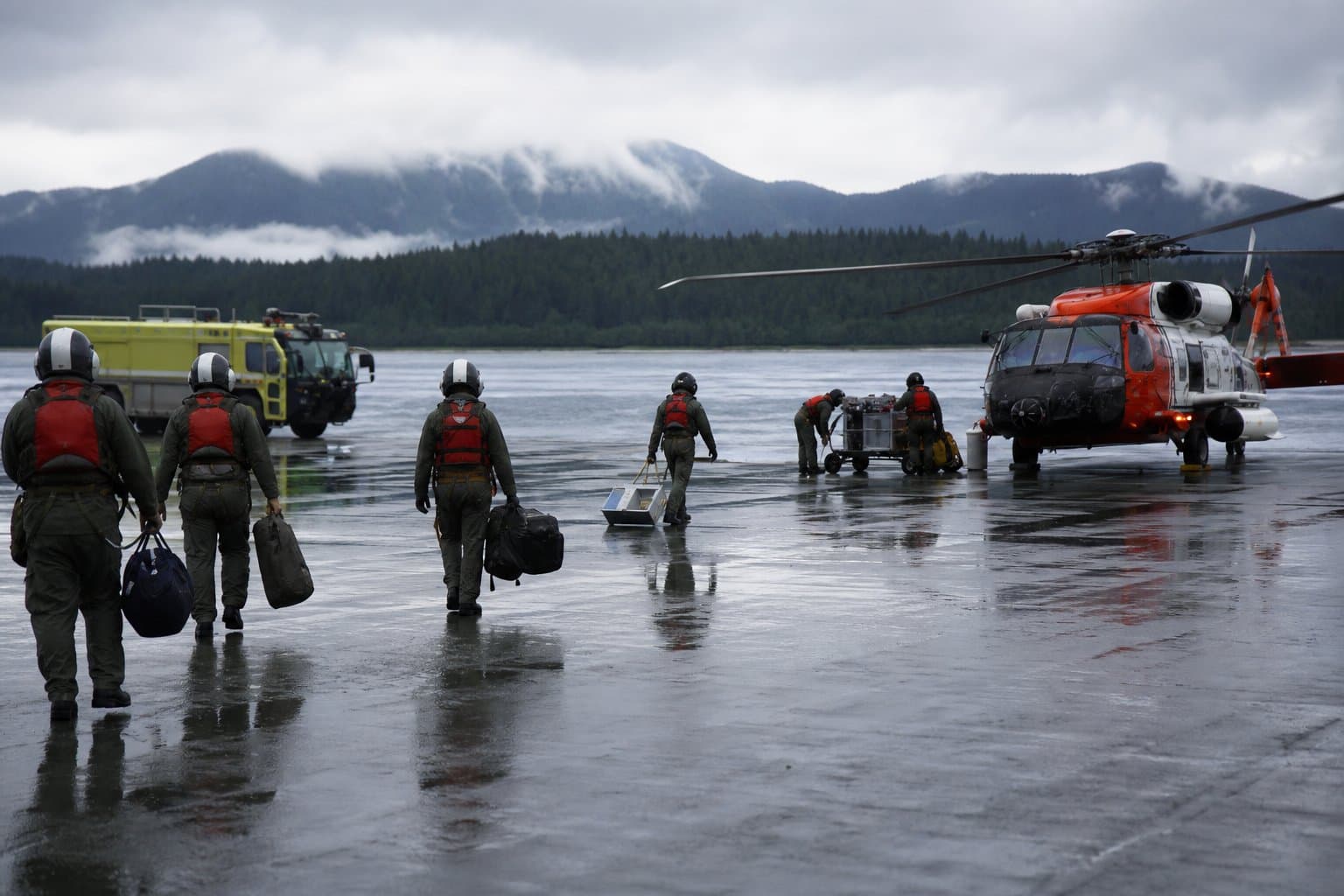 Cover image for article: A Coast Guard rescue helicopter crashed on Harbor Mountain above Sitka