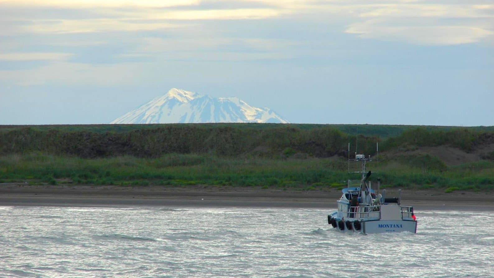 Cover image for article: Bristol Bay red king crab move farther west in warmer years, satellite study finds
