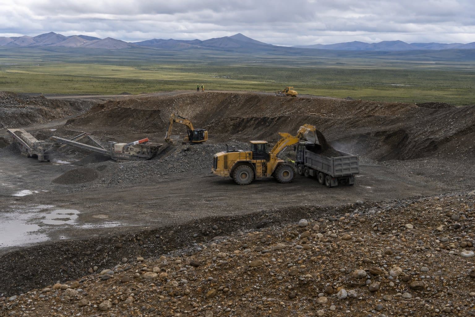 Cover image for article: Why an Arctic fiber company needs 30,000 yards of Dalton gravel