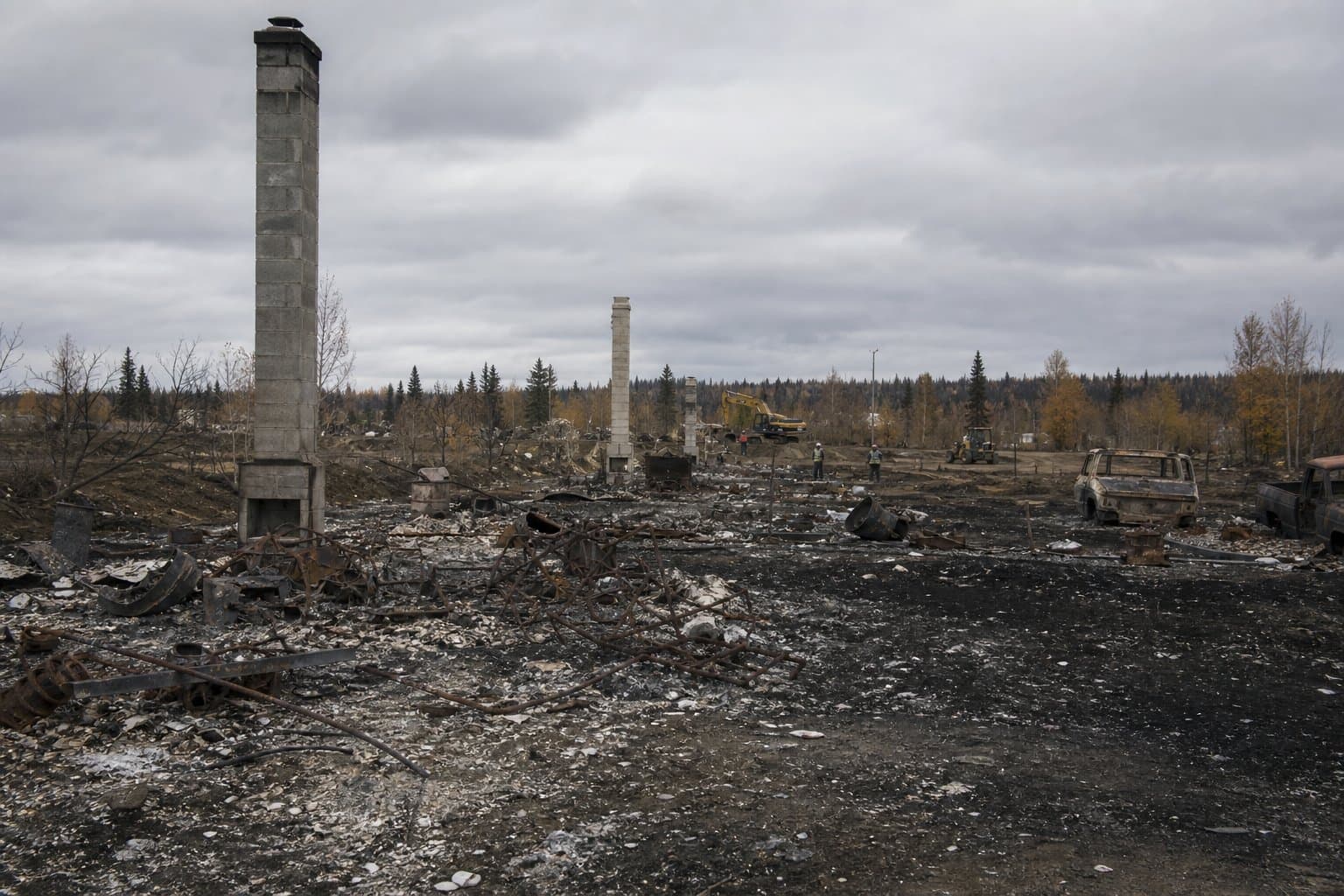 Cover image for article: Alaska will clear Tok's fire debris free