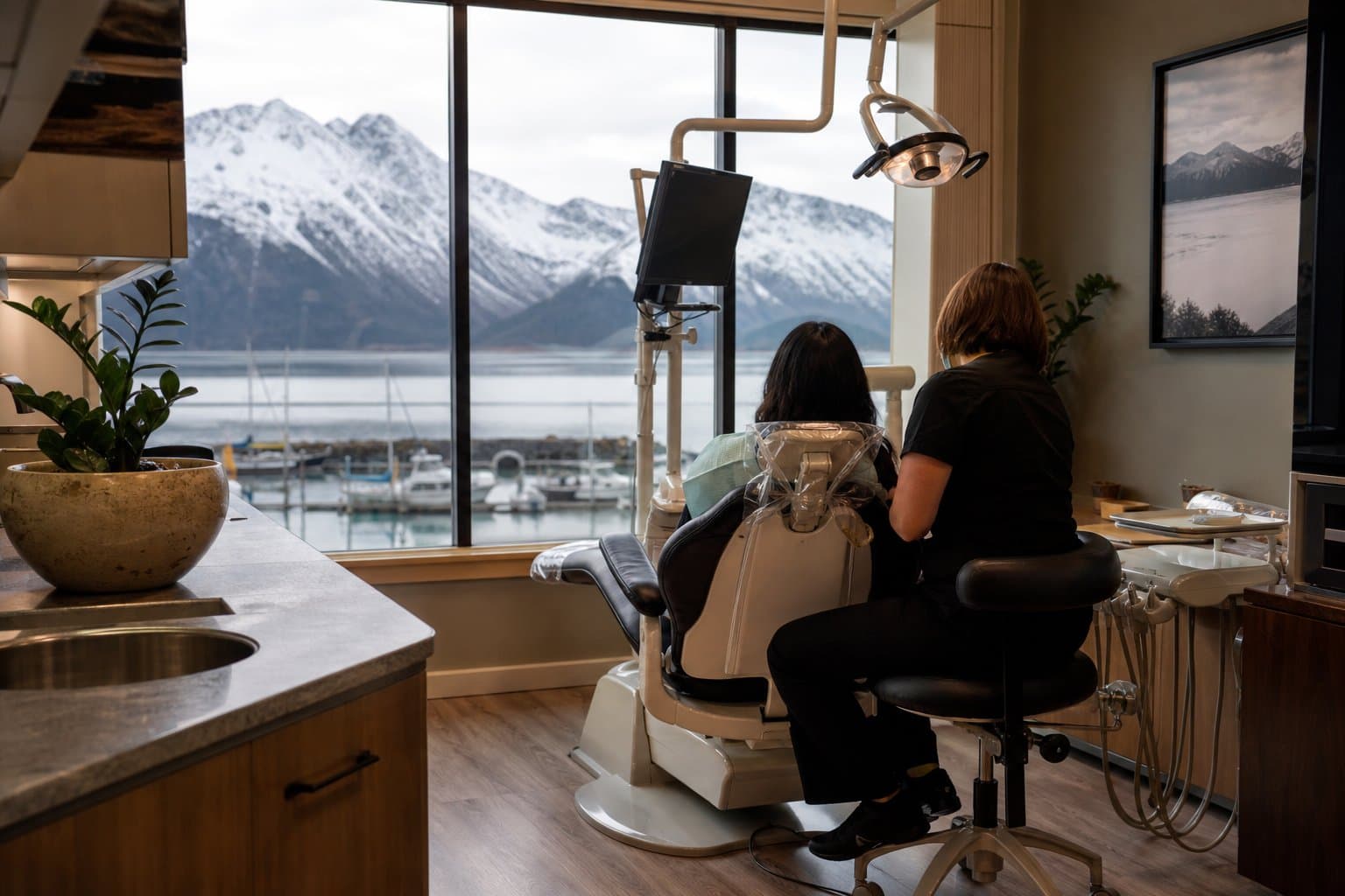 Cover image for article: Alaska lawmakers weigh whether to keep boards licensing dentists and barbers