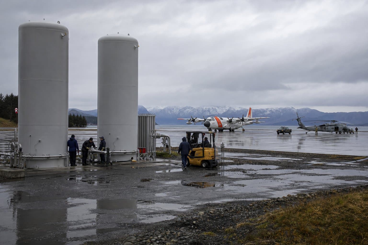 Cover image for article: Coast Guard awarded $218,718 for two liquid oxygen tanks at Air Station Kodiak