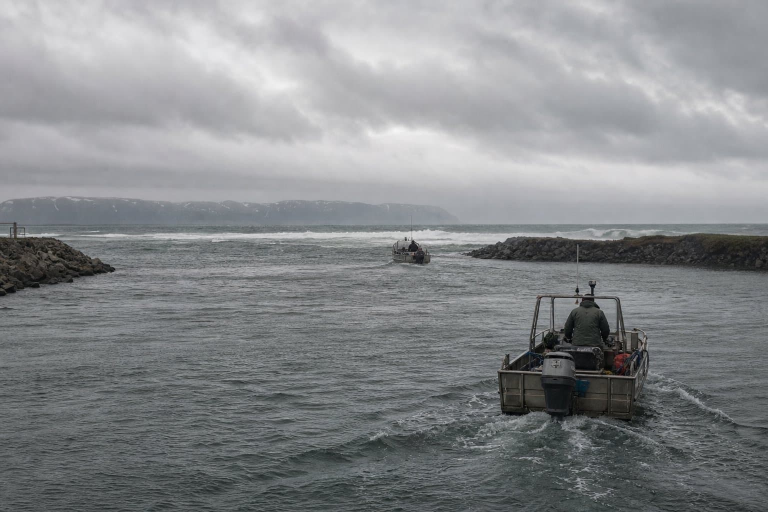 Cover image for article: Rough water off Alaska's Arctic and Northwest coasts, easing by Sunday