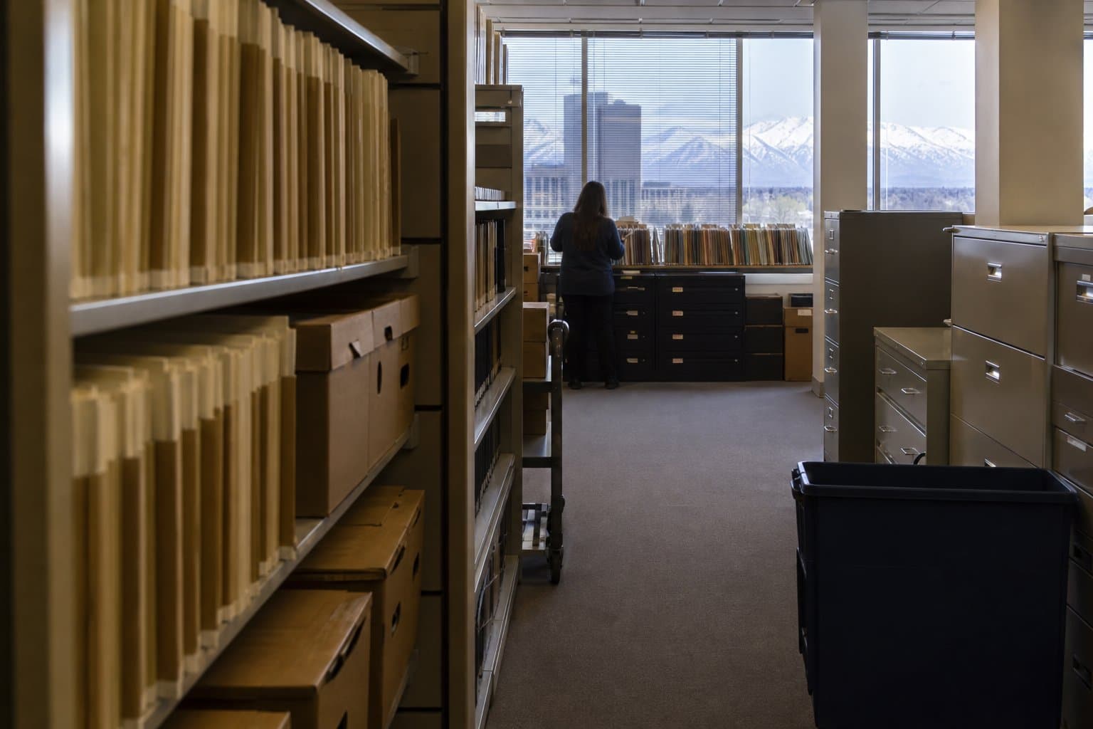 Cover image for article: Anchorage Assembly to take up records retention update Aug. 4
