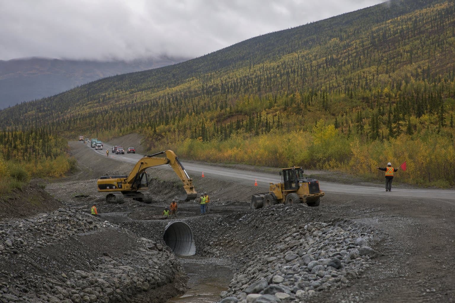 Cover image for article: Dalton Highway closes Mile 3 to 6 Tuesday morning
