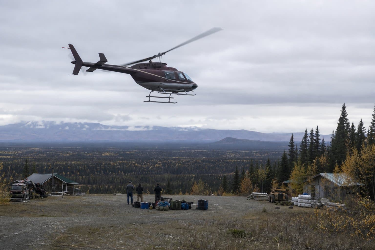 Cover image for article: Tok's 40-Mile Air gets $45,000 contract for helicopter flights to track Yukon-Charley wolves