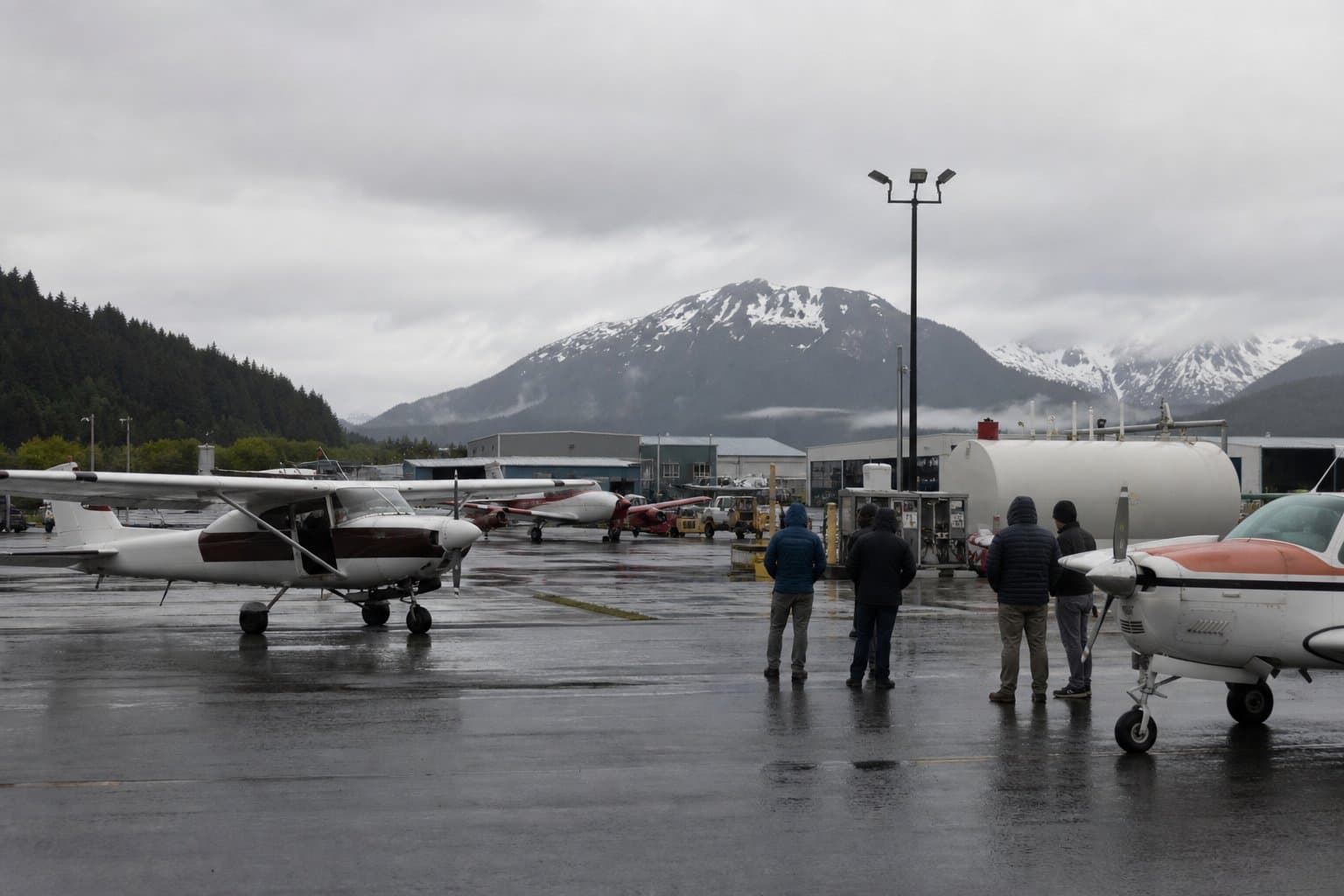 Cover image for article: Juneau GA pilots say master plan ignores fuel monopoly, push for self-serve AvGas