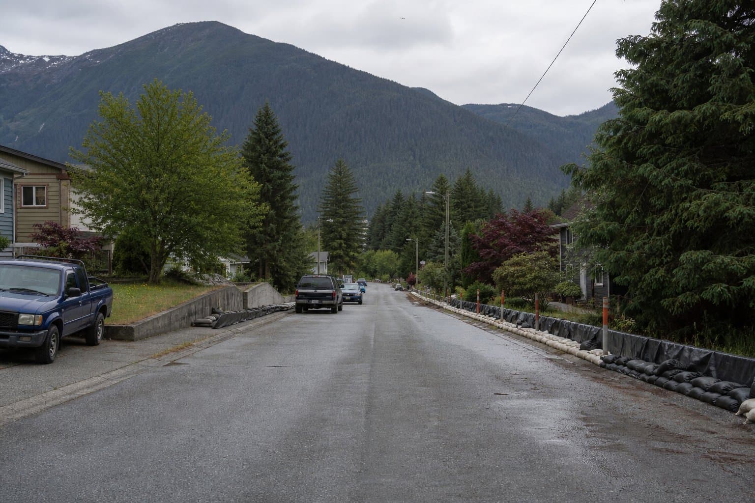 Cover image for article: Alaska 511 lists Sharon Street in Juneau as local traffic only over flooding risk