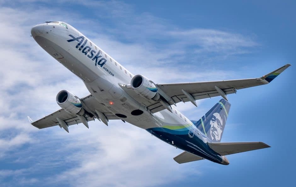 Cover image for article: Bids open for flights to seven roadless Alaska communities