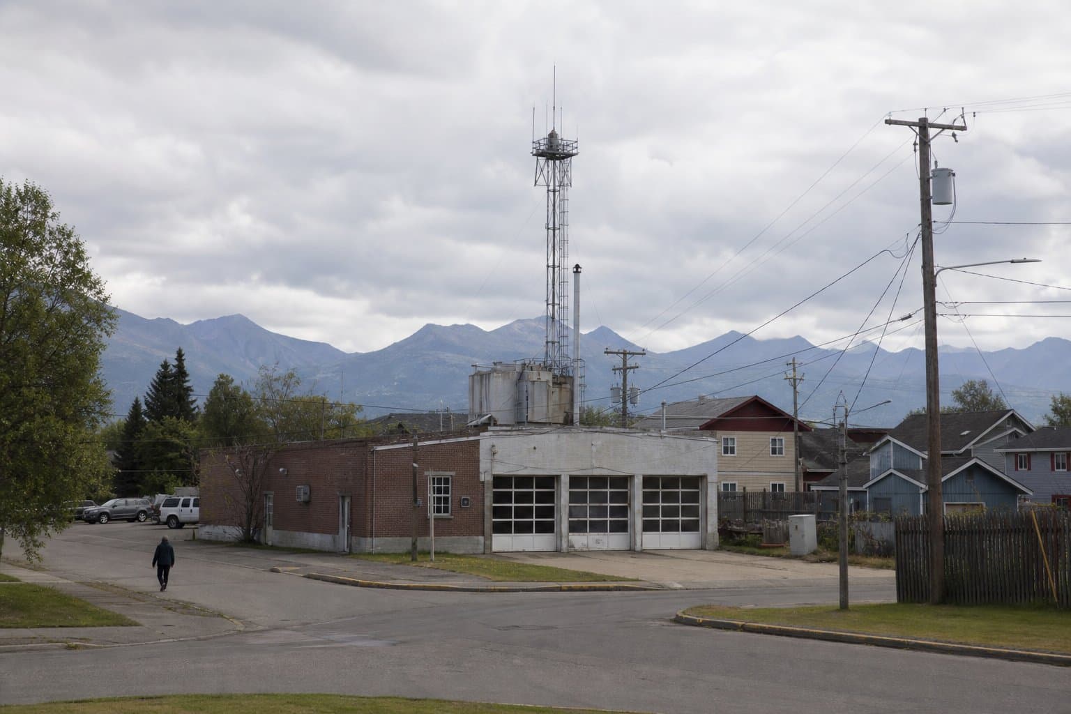 Cover image for article: Anchorage weighs $470,000 sale of former Government Hill fire station to Chugach Electric