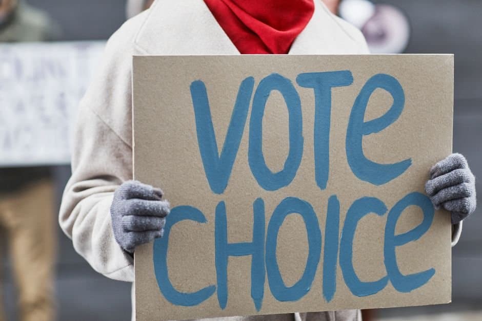 Cover image for article: A Wisconsin group has supplied most of the money behind Alaska's ranked-choice repeal campaign