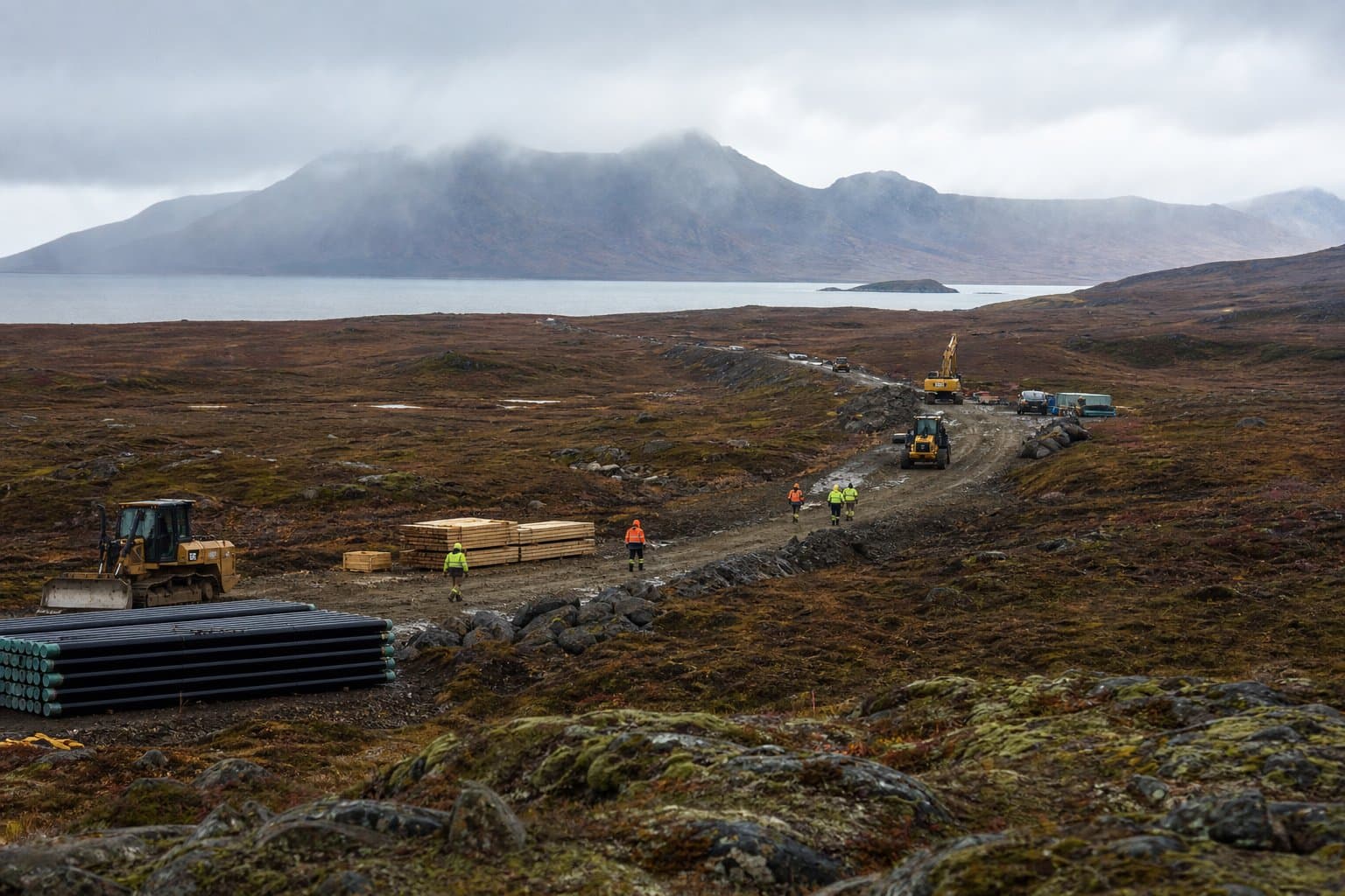 Cover image for article: Judge lets first 2.8 miles of King Cove road proceed; land exchange still void