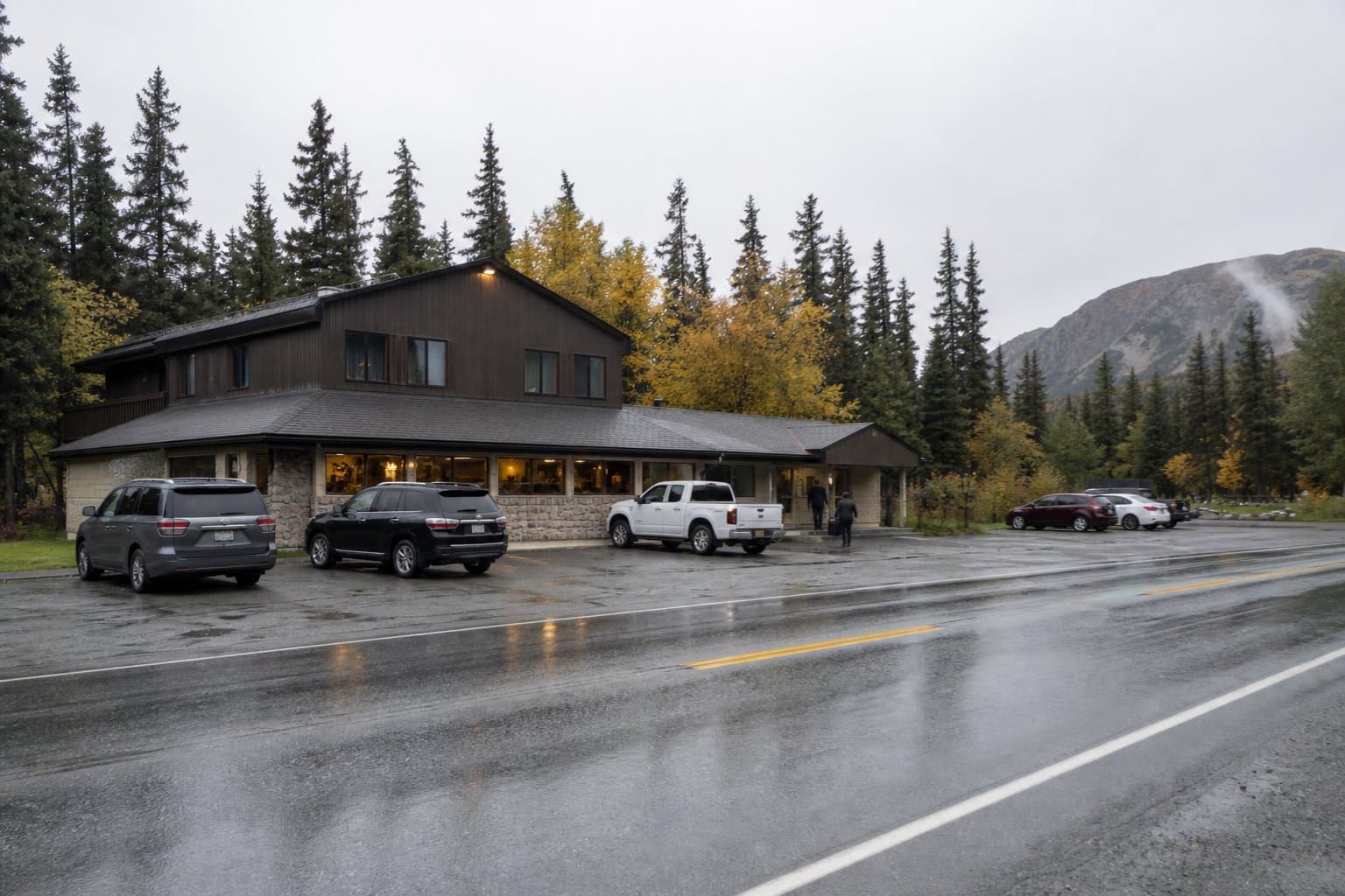 Cover image for article: Anchorage inn with no dining room seeks renewal of tourism liquor license