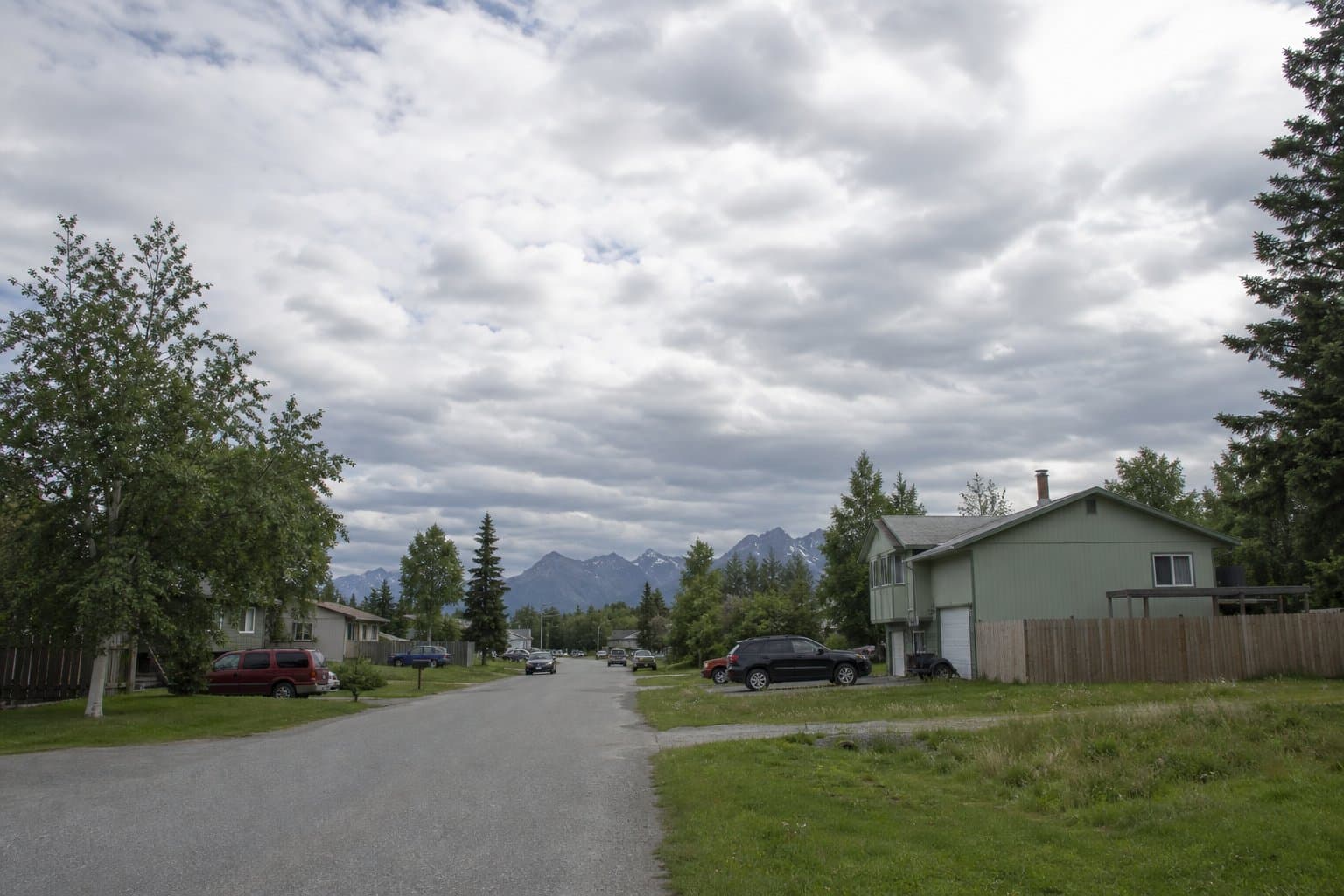 Cover image for article: Anchorage planners back Abbott Loop duplex rezone with no public pushback