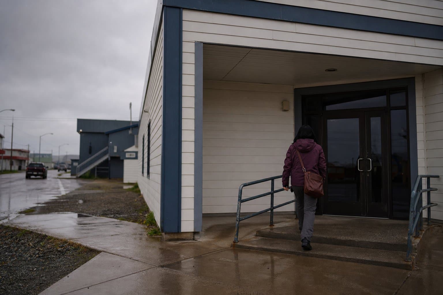 Cover image for article: No heat closes Dillingham's job center counter early