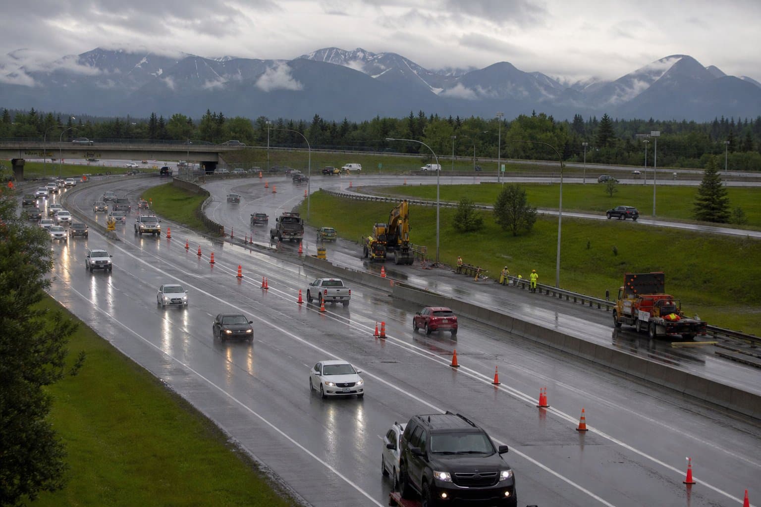 Cover image for article: Left lane closed on Brayton Dr ramp to New Seward Hwy for guardrail repairs Wednesday