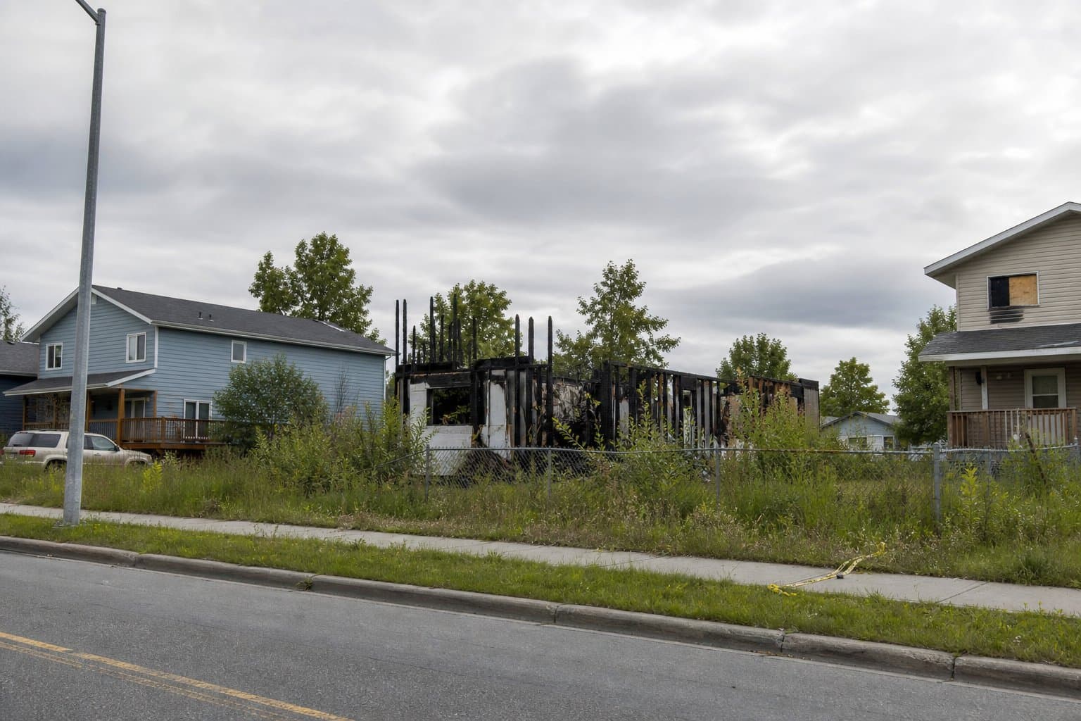 Cover image for article: Anchorage Assembly to vote on fire-damaged lot transfer to housing authority
