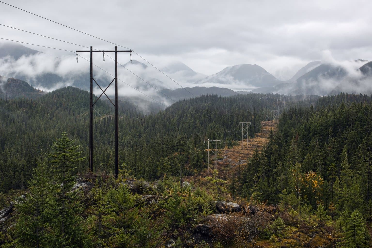 Cover image for article: FERC takes comment through Oct. 15 on dropping Tyee-Petersburg line from hydro license