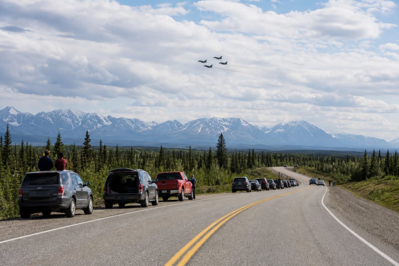 Cover image for article: Richardson Highway traffic stops planned near Eielson through Sunday