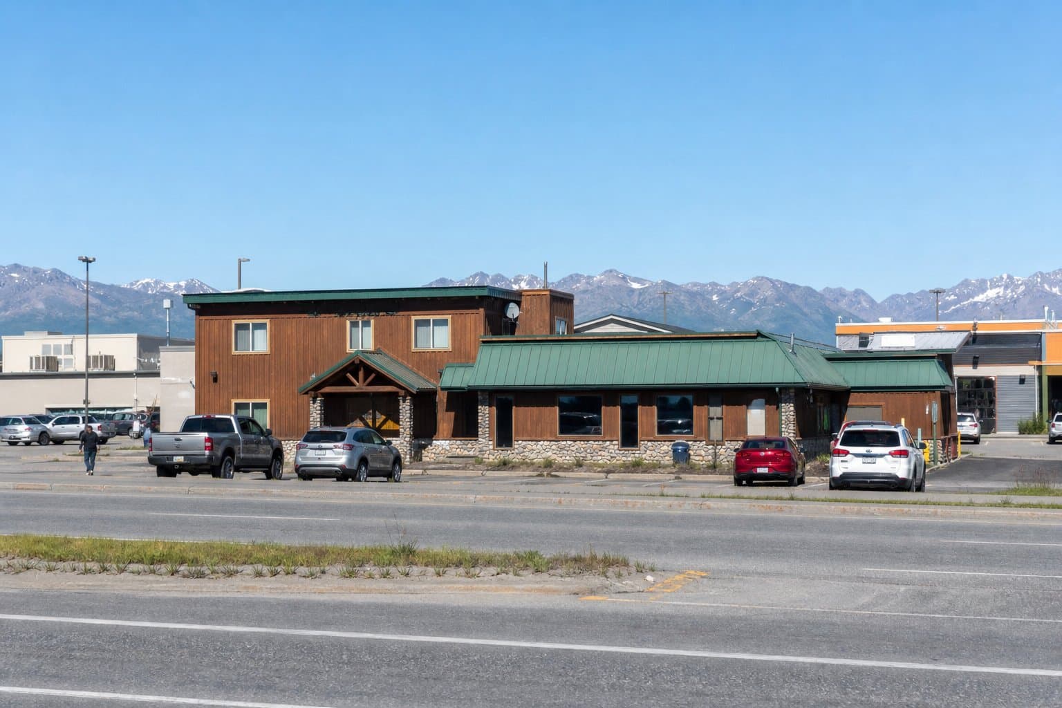 Cover image for article: Anchorage Assembly to weigh liquor license protest over bar's unpaid taxes, missing fire certification