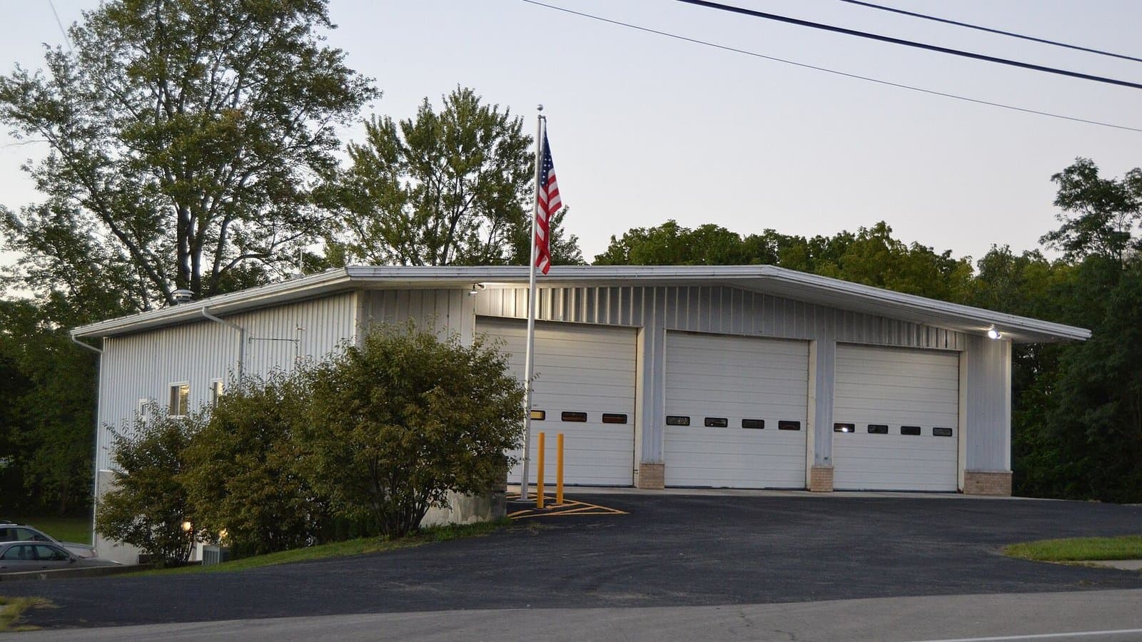 Cover image for article: Bethel residents urge higher firefighter pay after union members reject tentative deal