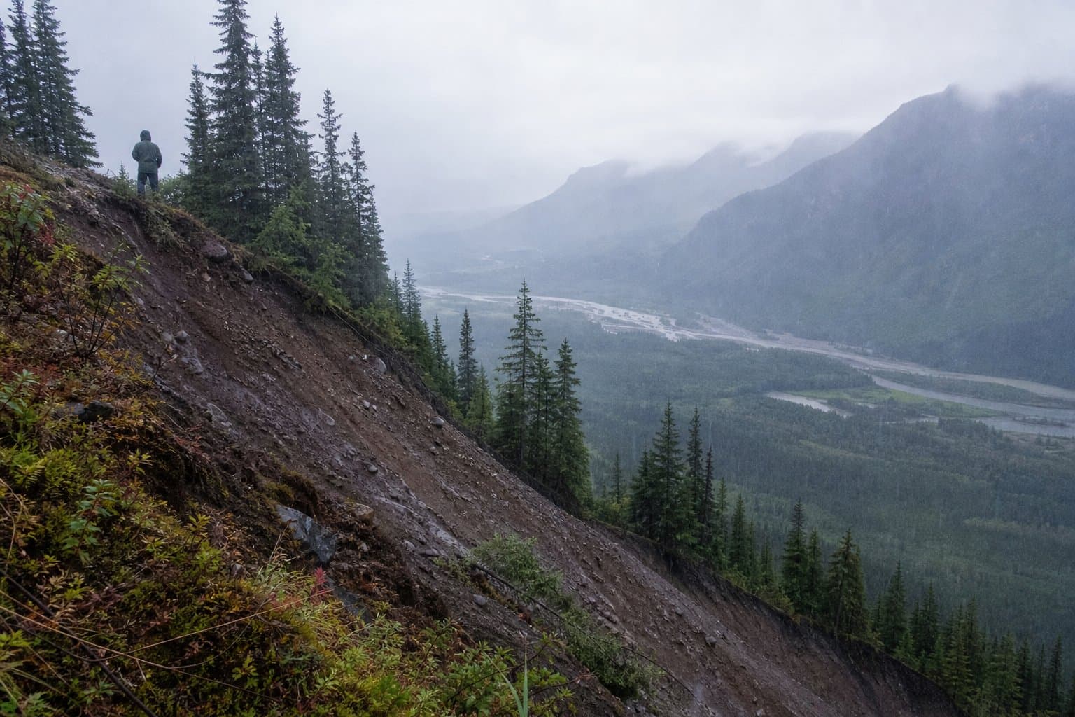 Cover image for article: NSF awards UAF $1.77 million to build AI geohazard forecasting tools